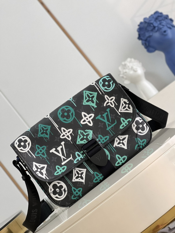 l**is V*t*n archy messenger mm