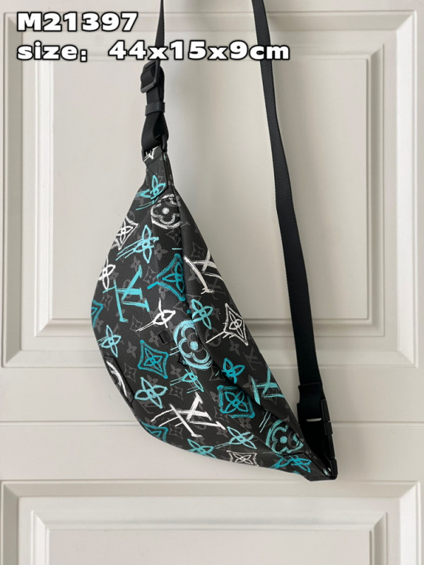 l**is V*t*n discovery bumbag