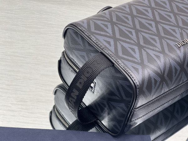 D*or lingot toiletry bag