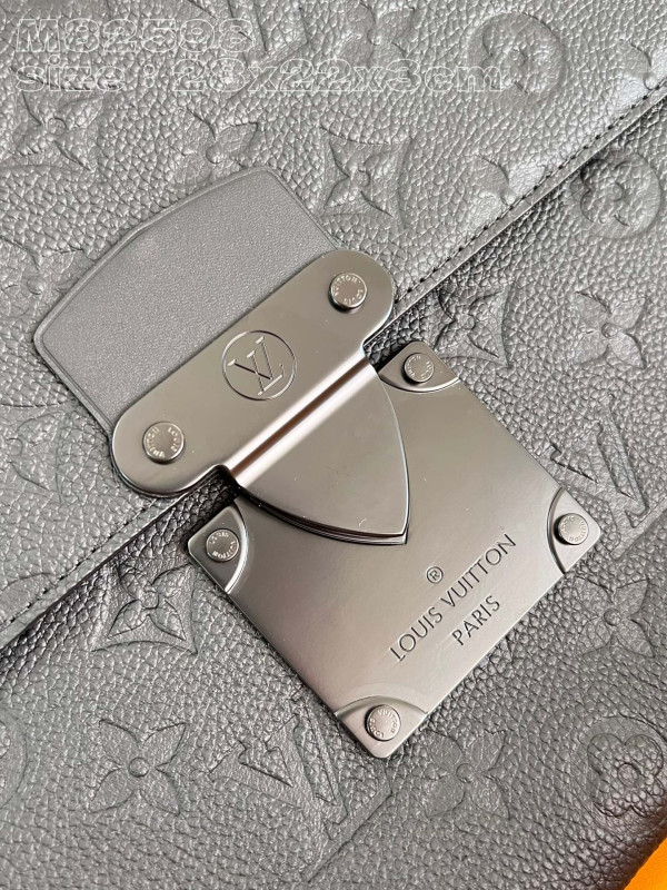 l**is V*t*n s-lock pochette