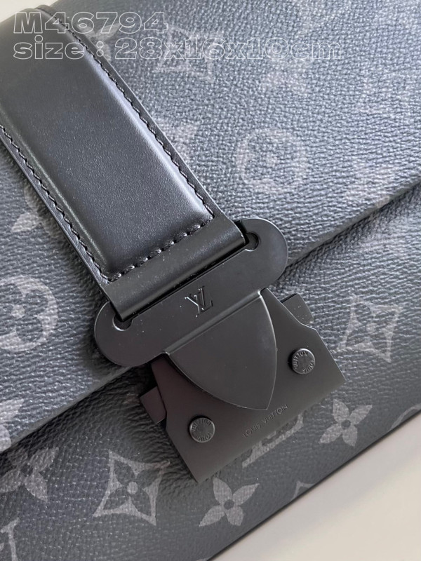 l**is V*t*n s-cape messenger