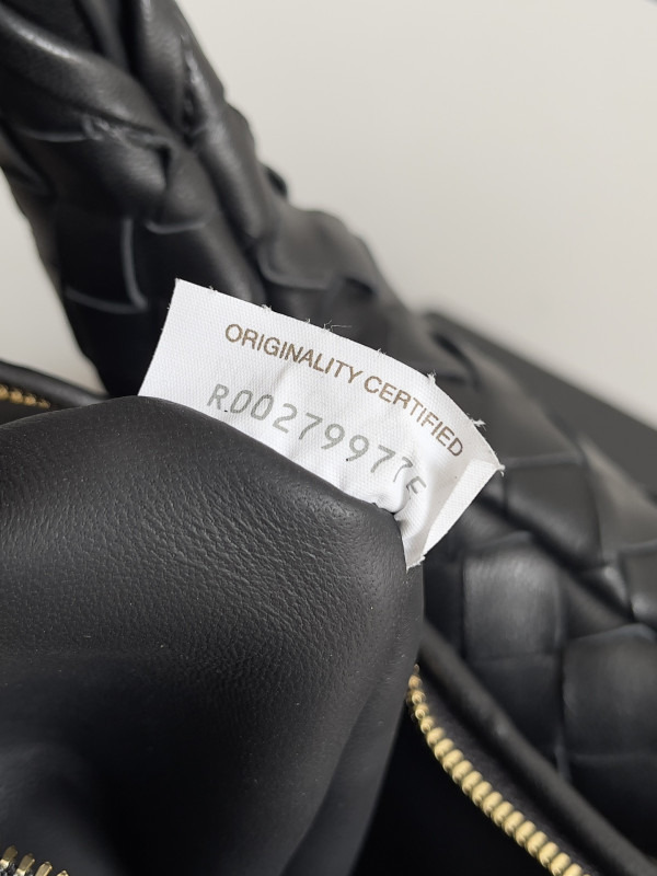 Bo*te*ga ve*ne*ta small gemelli