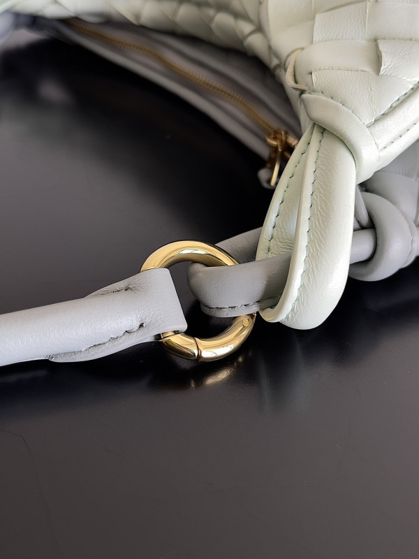 Bo*te*ga ve*ne*ta small gemelli