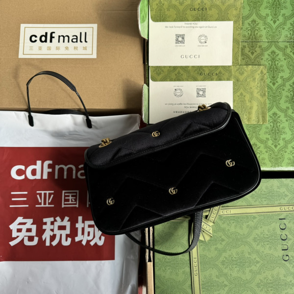 G*u*i gg marmont mini shoulder bag