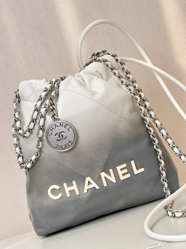 CL 22 MINI HANDBAG