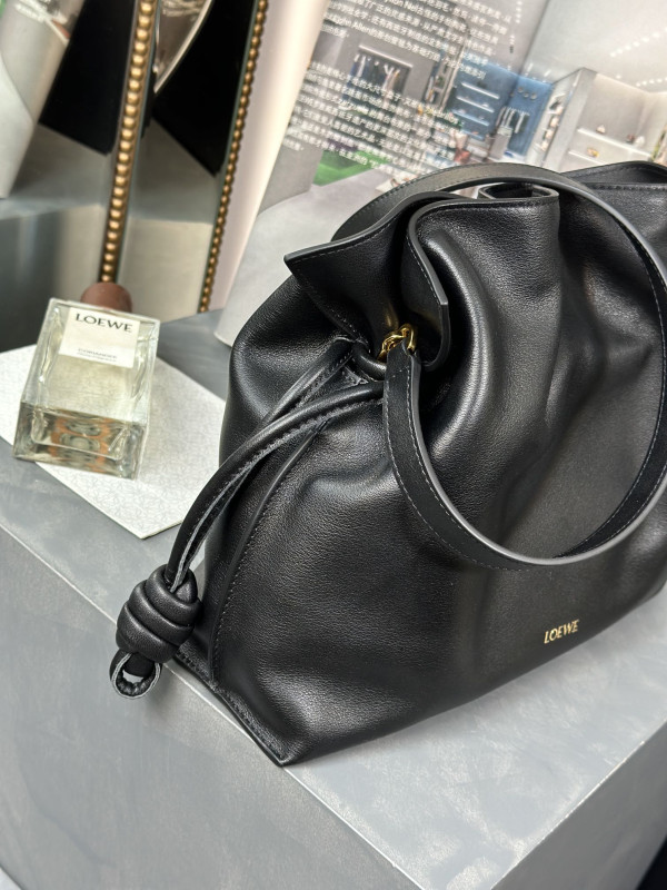 LOEWE Flamenco clutch