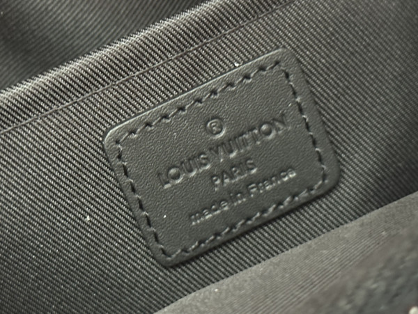 l**is V*t*n s lock messenger