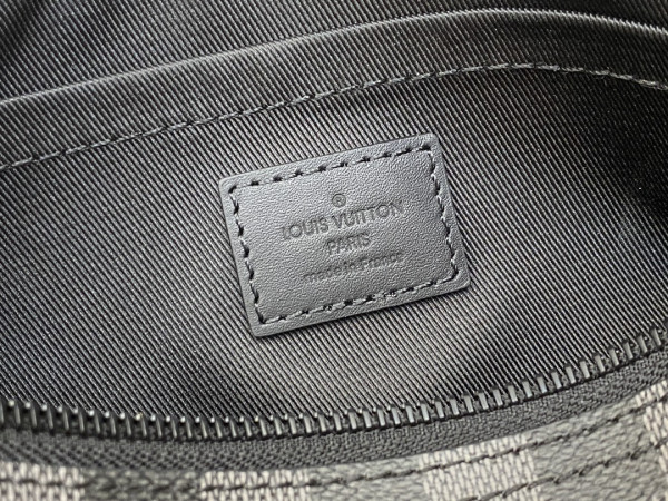 l**is V*t*n soft polochon pm