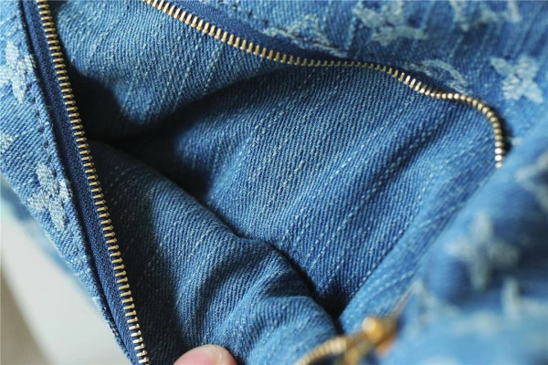 l**is V*t*n high rise