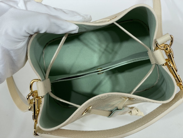 l**is V*t*n nÉonoÉ bb