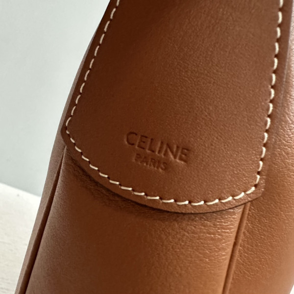 ce**e heloise cuir triomphe bag in S*pple calfskin