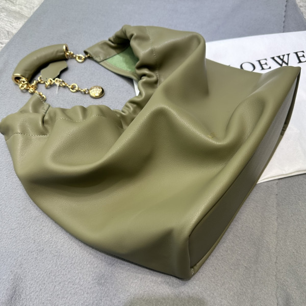 LOEWE Small Squeeze bag in nappa lambskin-24*29*10.5cm