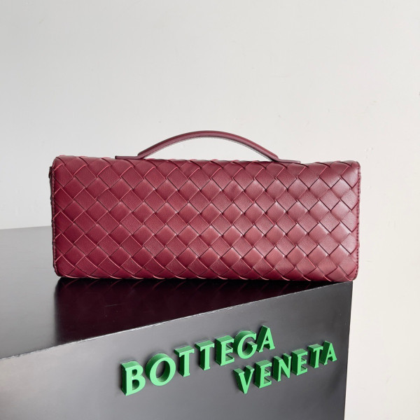 Bo*te*ga ve*ne*ta long clutch andiamo with handle
