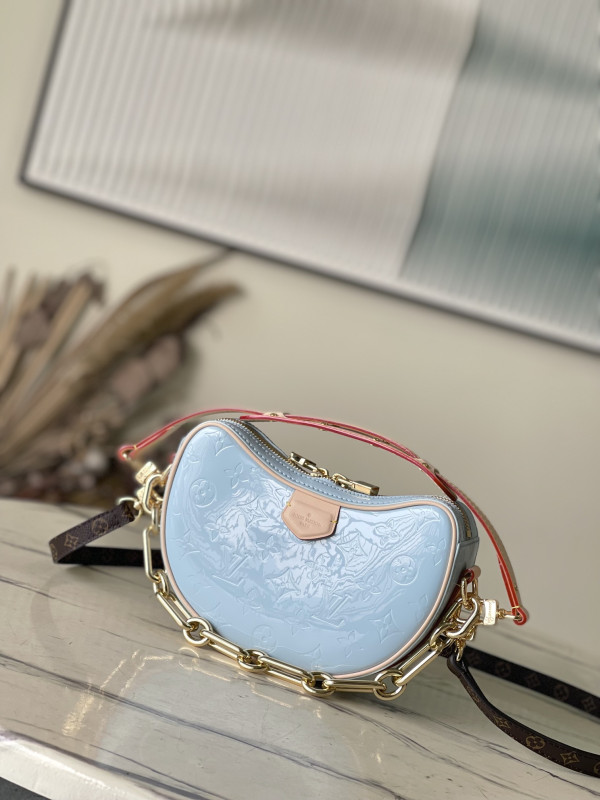 l**is V*t*n croissant pm