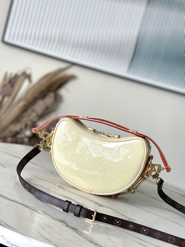 l**is V*t*n croissant pm