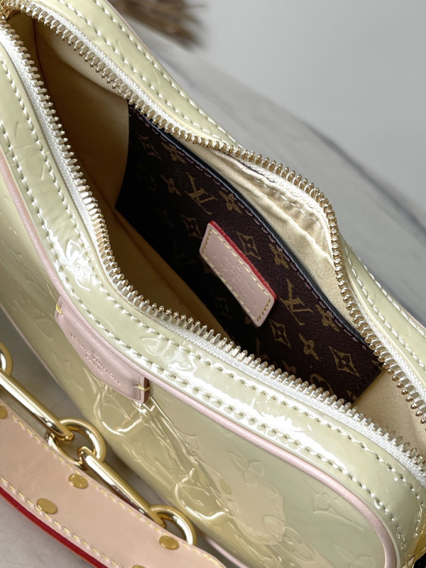 l**is V*t*n croissant pm