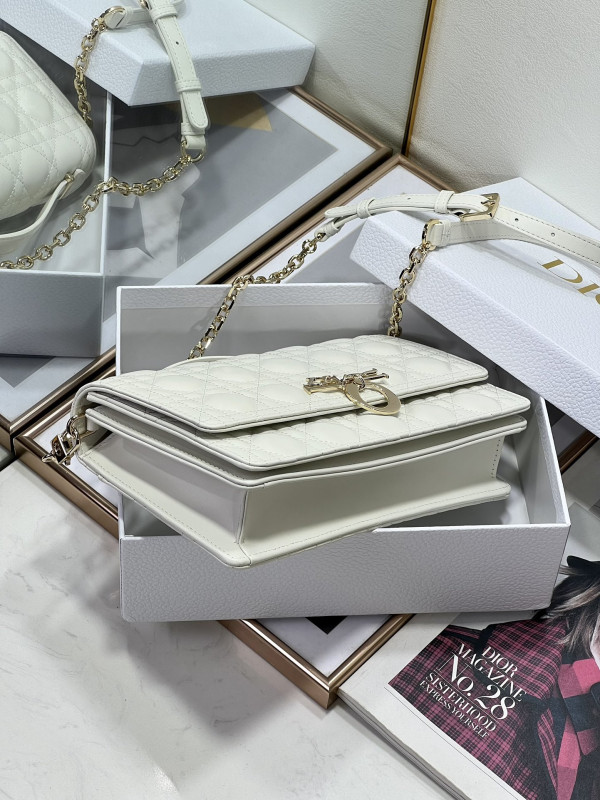 lady D*or-24*14*7.5cm