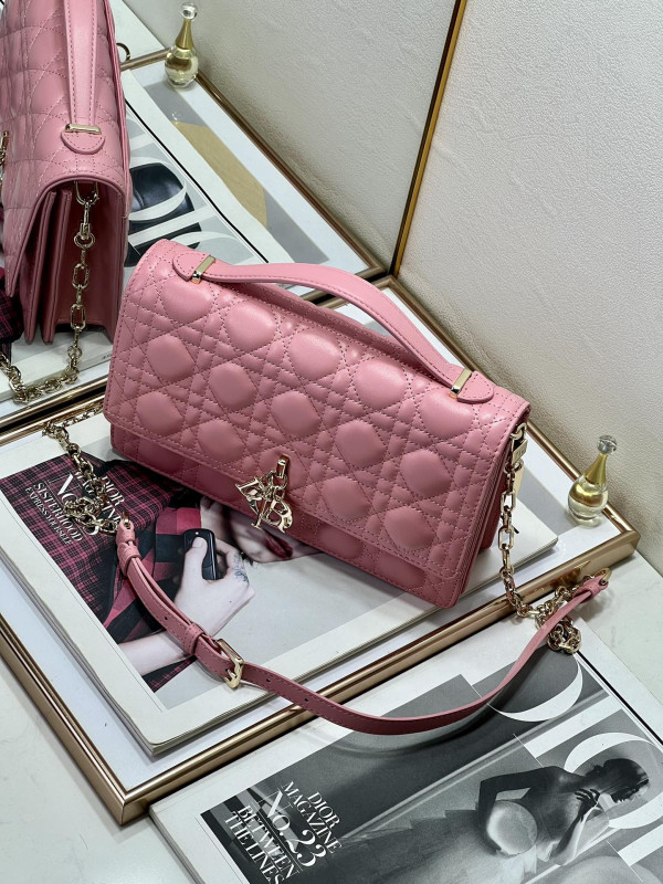 lady D*or-24*14*7.5cm