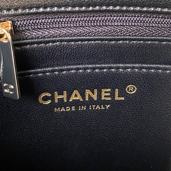 CL FLAP BAG WITH TOP HANDLE-18CM