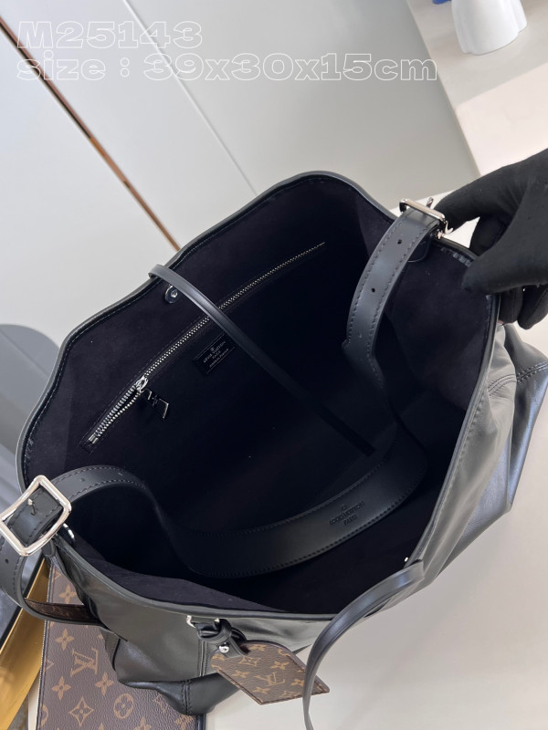 l**is V*t*n carryall mm- 39 x 30 x 15cm