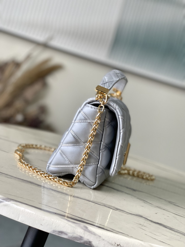 l**is V*t*n go-14 mm