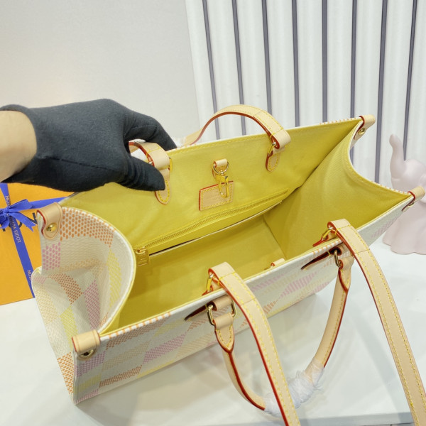 l**is V*t*n onthego mm-35*27*14cm