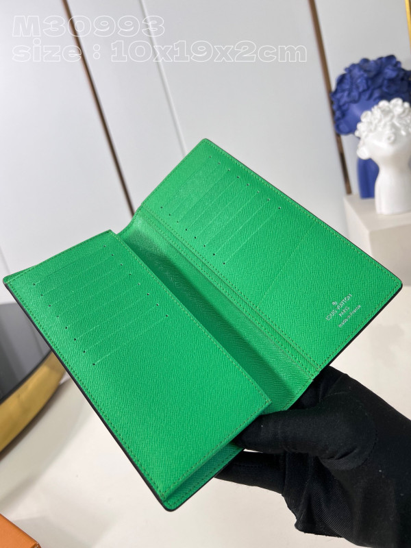 l**is V*t*n brazza wallet-10*19*2cm