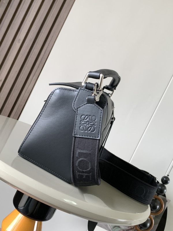 LOEWE SMALL PUZZLE BAG-24*16*10CM