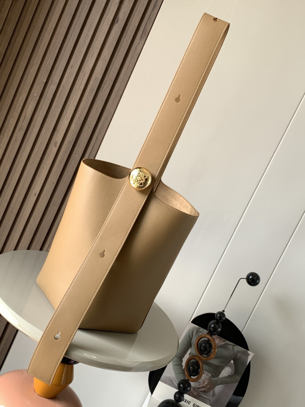 Loewe Pebble Bucket Bag-28*24*23CM