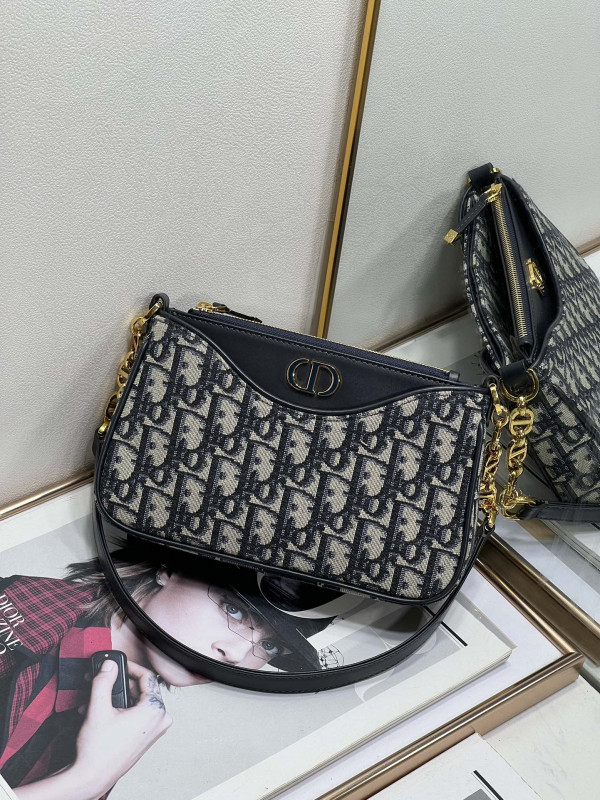 D*or avenue 30 montaigne mini hobo bag