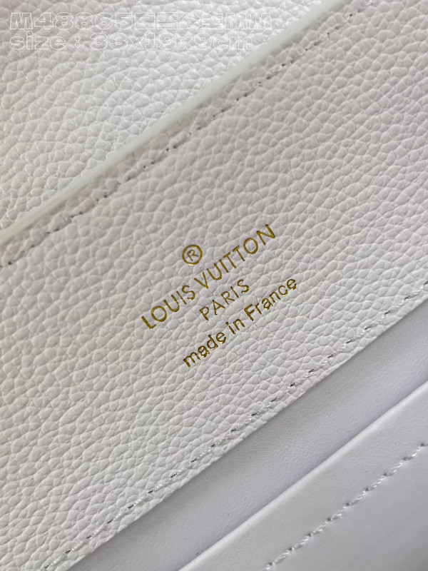 l**is V*t*n capucines mm-33*19*9cm