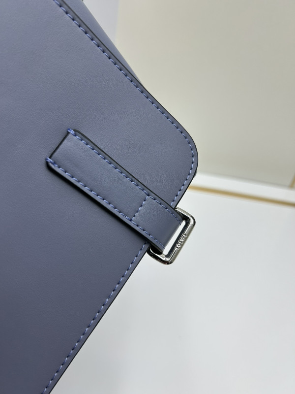 LOEWE messenger bag-24.5*18*10.5cm