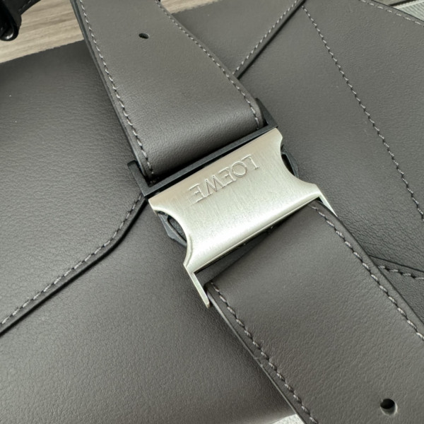 LOEWE Small Puzzle Bumbag-24*16*10.5cm