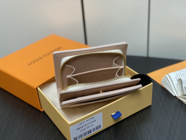 l**is V*t*n milky way wallet-11*8.5*3.5cm