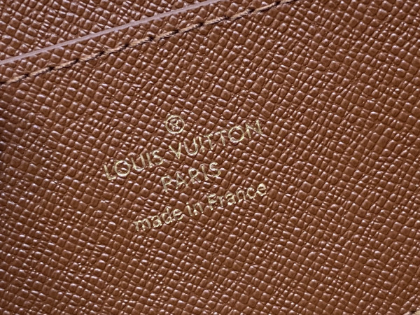 l**is V*t*n noa wallet-11*7*1.5cm