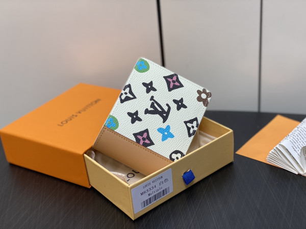 l**is V*t*n multiple wallet-11.5*9*1.5cm