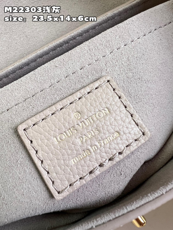 l**is V*t*n twist-23.5*14*6 cm