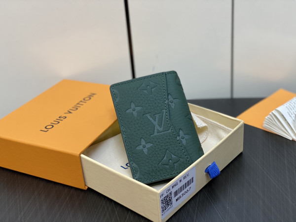 l**is V*t*n pocket organizer-7.5*11.1*1 cm