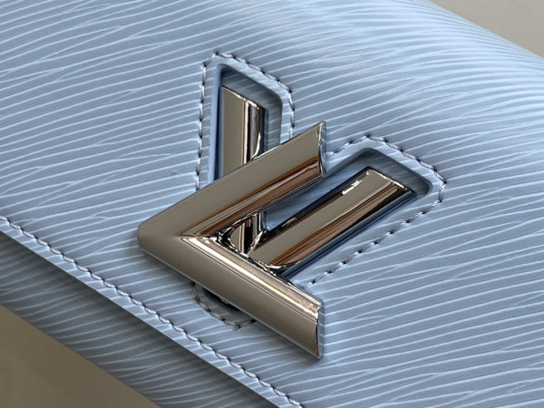 l**is V*t*n twist-19*10.5*6.5cm