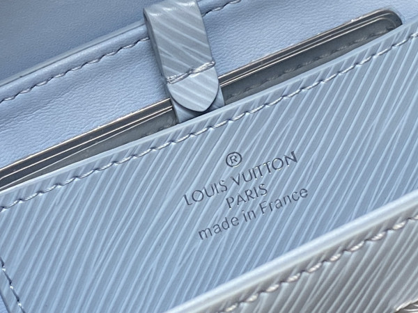 l**is V*t*n twist-19*10.5*6.5cm