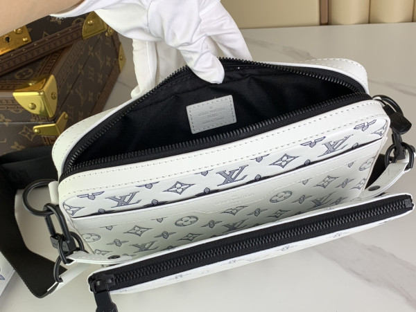 l**is V*t*n nano alpha-24*16*8 cm