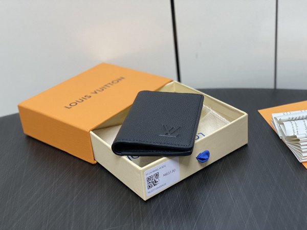 l**is V*t*n pocket organizer-7.5*11.1*1 cm