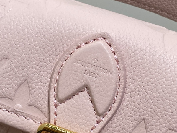 l**is V*t*n nano diane-19*10.5*6 cm