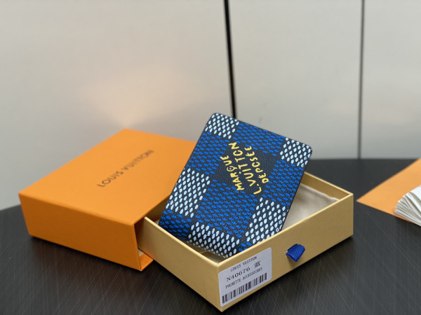 l**is V*t*n multiple wallet-11.5*9*1.5cm