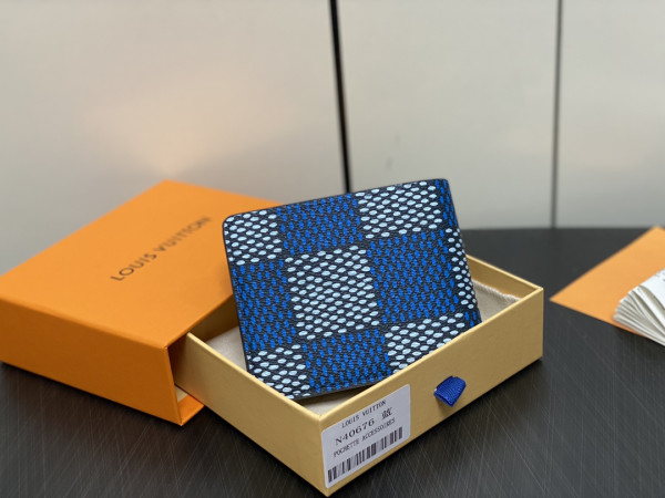 l**is V*t*n multiple wallet-11.5*9*1.5cm