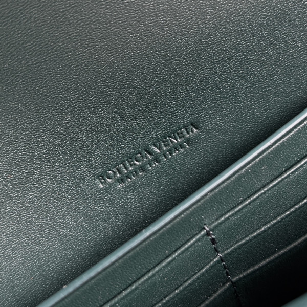 Bo*te*ga ve*ne*ta long clutch andiamo with handle-31*13*3cm