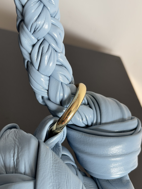 Bo*te*ga ve*ne*ta città shoulder bag-25*18*5.5cm