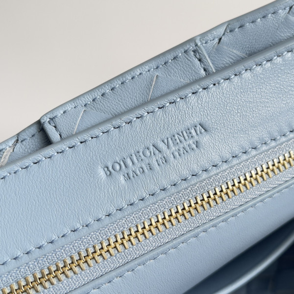 Bo*te*ga ve*ne*ta small andiamo-25*22*10.5cm