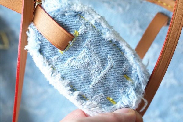 l**is V*t*n carryall pm-29*24*12cm