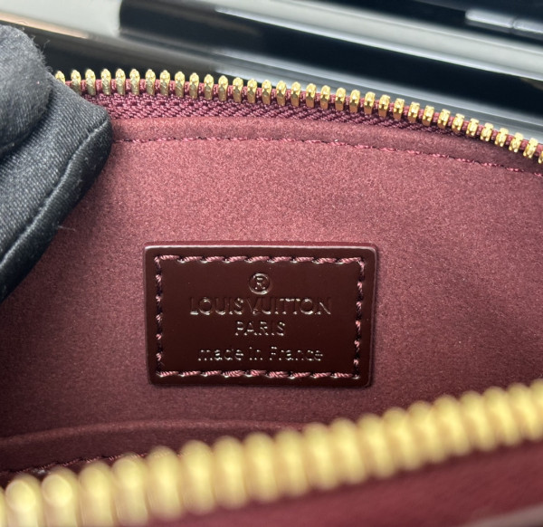 l**is V*t*n alma bb-23.5*17.5*11.5cm